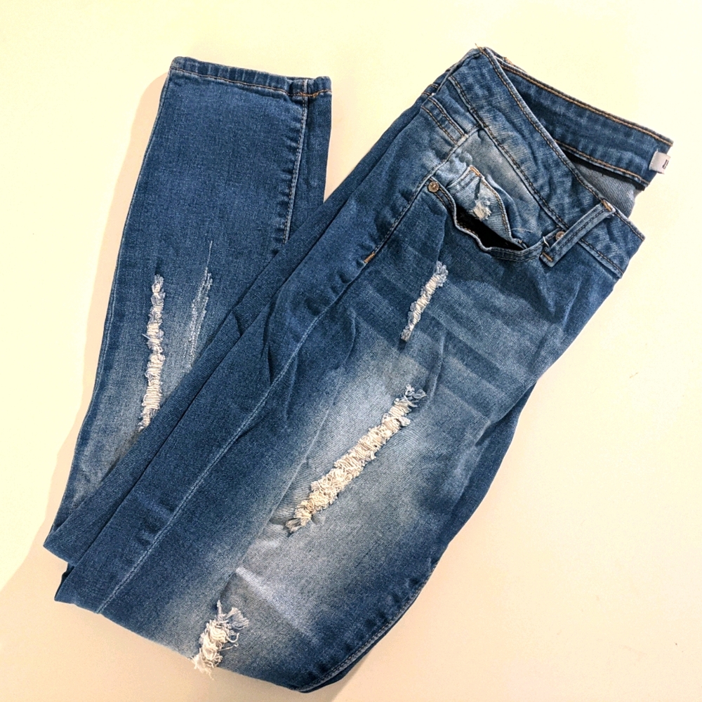 Distressed ankle Length skinny jeans
